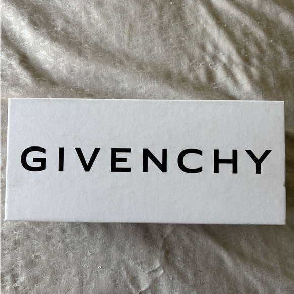 Givenchy Pool Slides - Picture 10 of 11